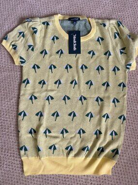 NWT ModCloth Yellow Umbrella Print Pullover Sweater Size M